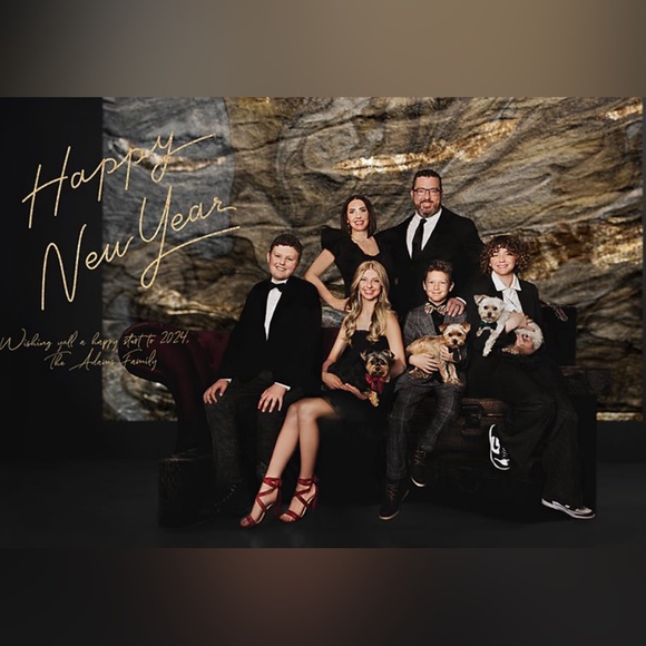 〰️ Meet your Posher, Krista 〰️ - Picture 2 of 5